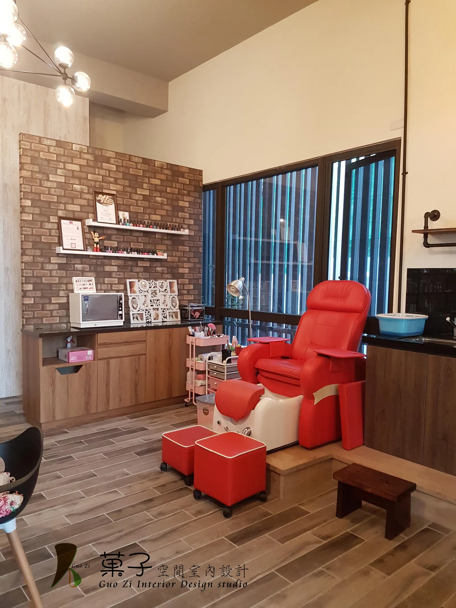 複合式美甲店－美甲足浴座位｜菓子空間室內設計商業空間作品