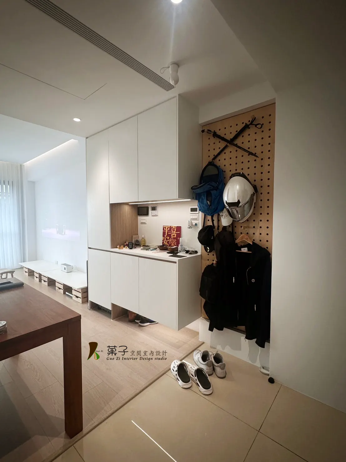 柔光幻影侘極宅－玄關入住實景｜菓子空間室內設計住宅設計作品